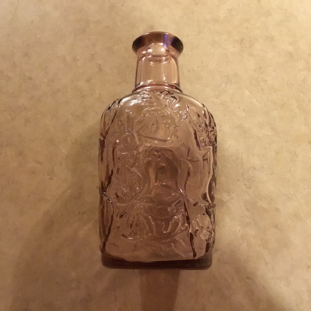 Canada pink vase decanter without the cork